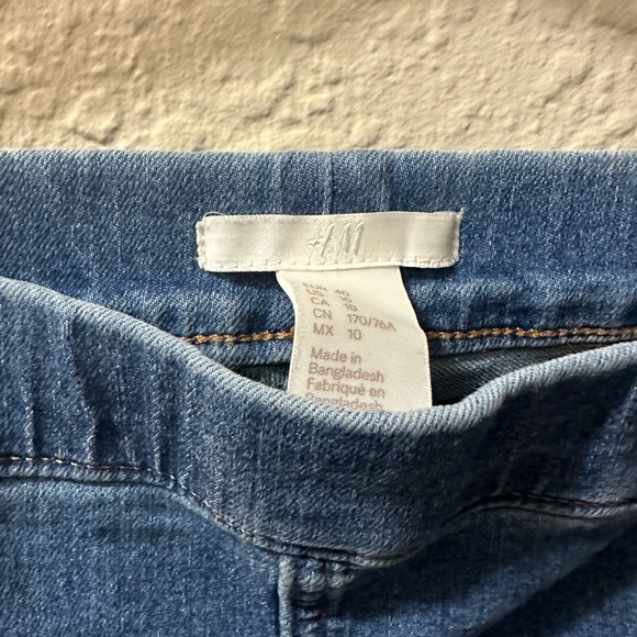 H & M jeans excellent used condition - Picture 3 of 6